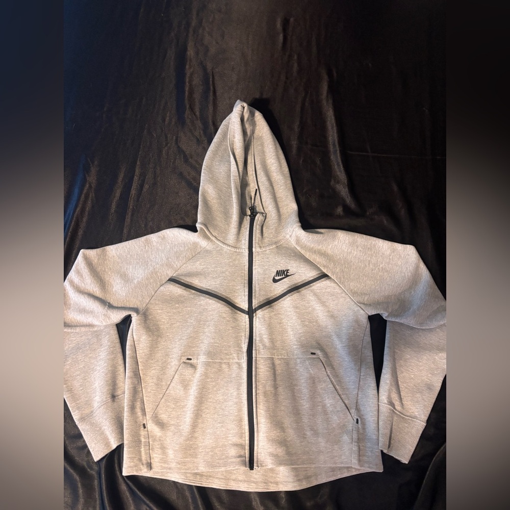 Nike Heather Gray Hoodie